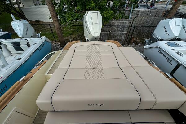 28ft Chris Craft Yacht For Sale