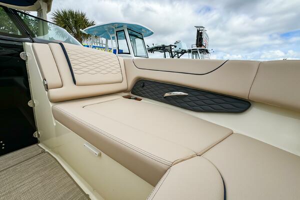 28ft Chris Craft Yacht For Sale