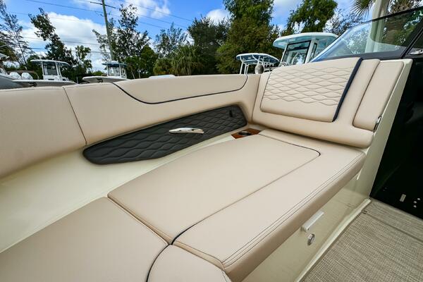 28ft Chris Craft Yacht For Sale