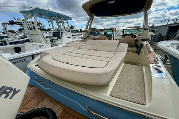 28ft Chris Craft Yacht For Sale