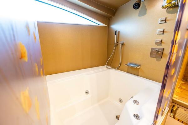 First Home 92ft Cheoy Lee Yacht For Sale