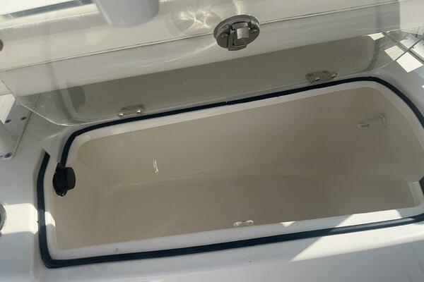 24ft Bayliner Yacht For Sale