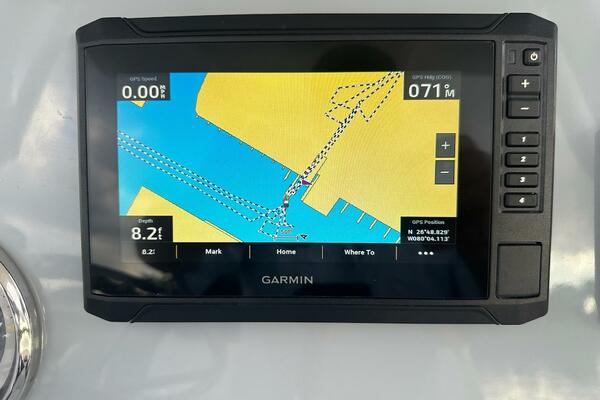 24ft Bayliner Yacht For Sale