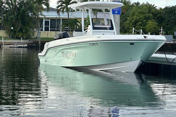 24ft Bayliner Yacht For Sale
