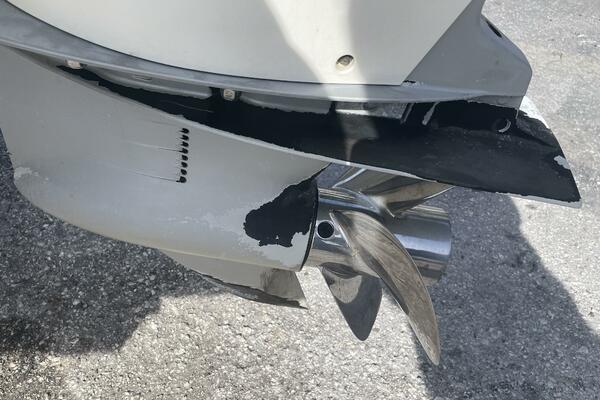 23ft Boston Whaler Yacht For Sale