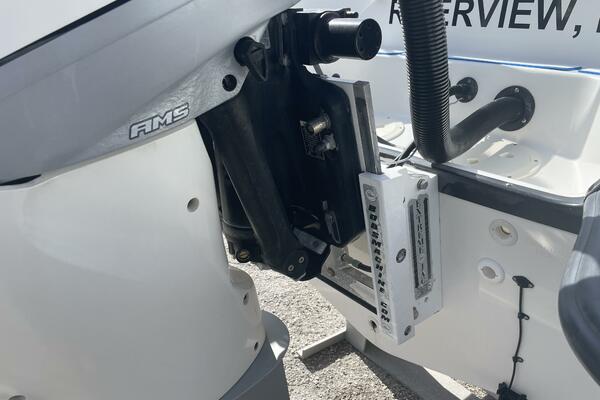 23ft Boston Whaler Yacht For Sale