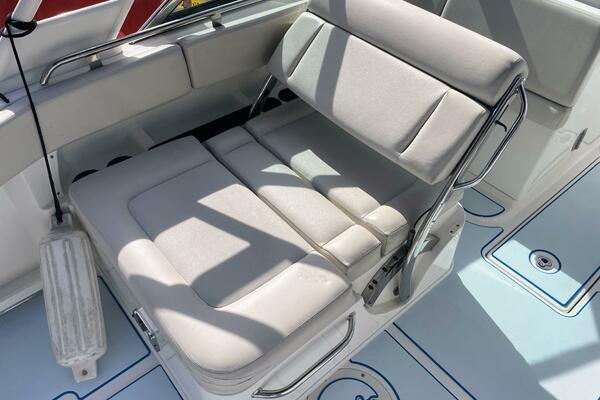 23ft Boston Whaler Yacht For Sale