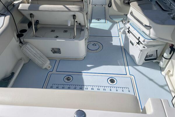 23ft Boston Whaler Yacht For Sale