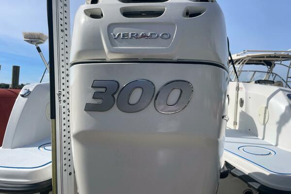 23ft Boston Whaler Yacht For Sale