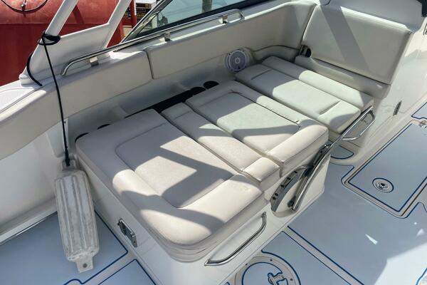 23ft Boston Whaler Yacht For Sale