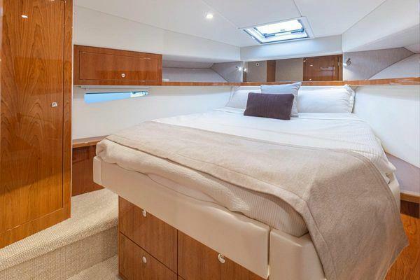 SABINE 39ft Riviera Yacht For Sale