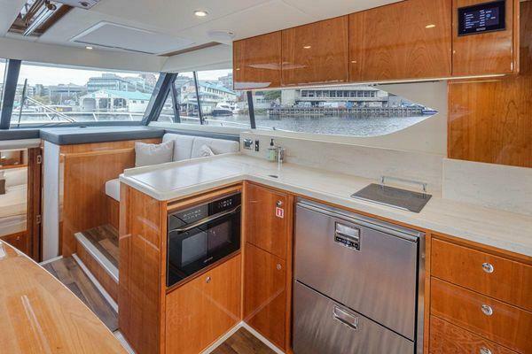 SABINE 39ft Riviera Yacht For Sale