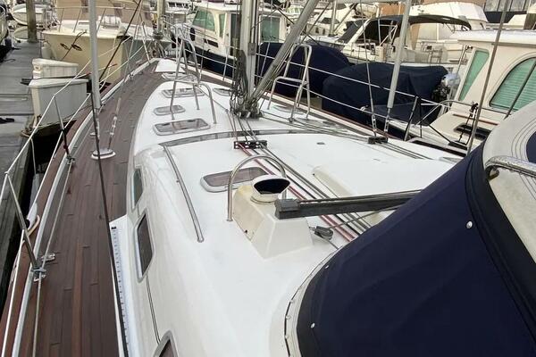 Blue Pearl 47ft Beneteau Yacht For Sale