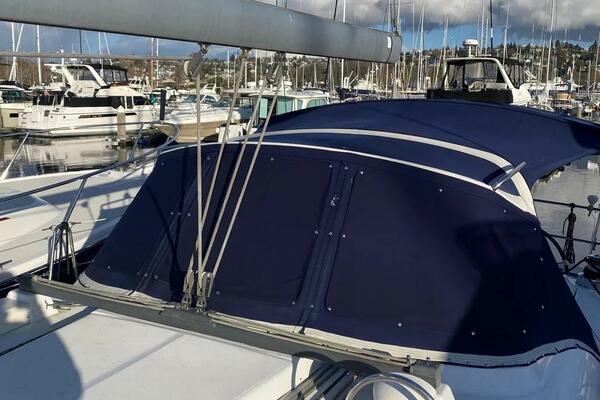 Blue Pearl 47ft Beneteau Yacht For Sale
