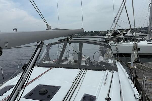 Disconnect 40ft Beneteau Yacht For Sale