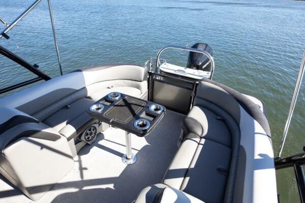 24ft Avalon Yacht For Sale