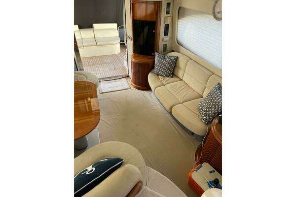 Azimut 46 Flybridge MY Yacht For Sale