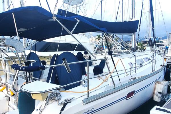 HULLABLOO 41ft Catalina Yacht For Sale