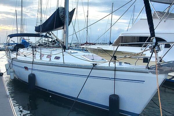 HULLABLOO 41ft Catalina Yacht For Sale