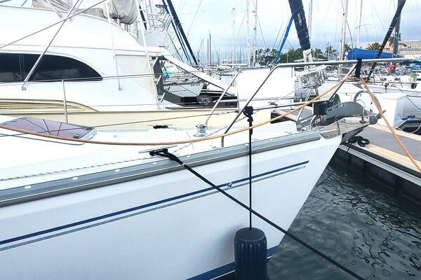 HULLABLOO 41ft Catalina Yacht For Sale