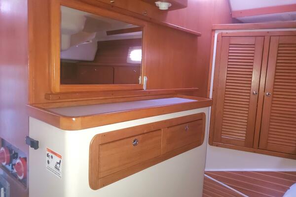 HULLABLOO 41ft Catalina Yacht For Sale