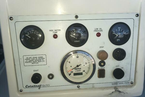 HULLABLOO 41ft Catalina Yacht For Sale