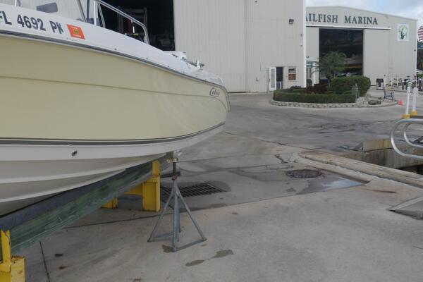 21ft Cobia Yacht For Sale
