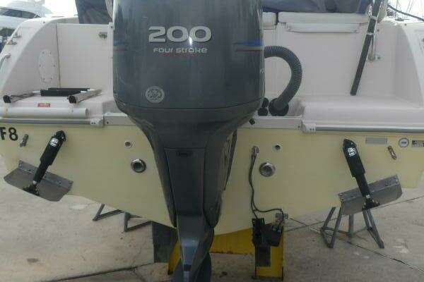 Photo of the 2006 Cobia 210 CC