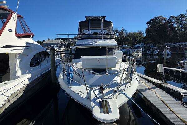 Photo of the 1988 Sea Ray 415 "Triskele"