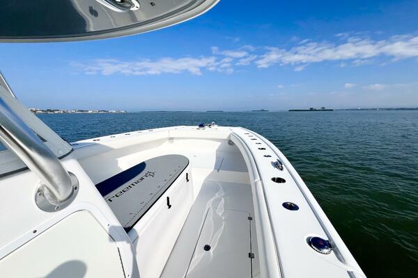 34ft Freeman Yacht For Sale