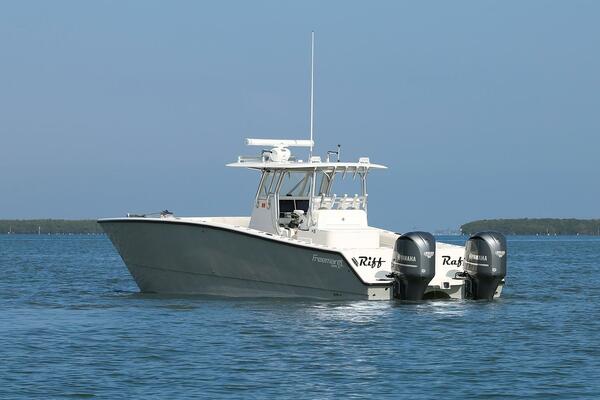 34ft Freeman Yacht For Sale