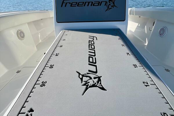 34ft Freeman Yacht For Sale