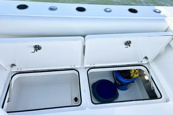 34ft Freeman Yacht For Sale