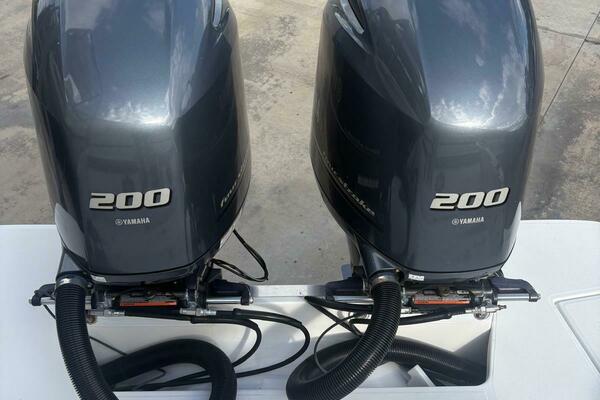 29ft Regal Yacht For Sale