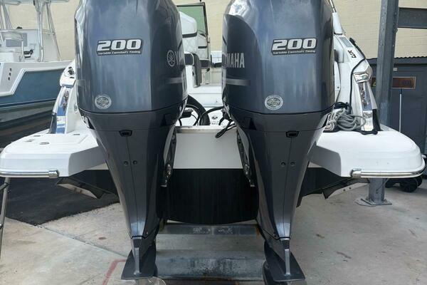 29ft Regal Yacht For Sale