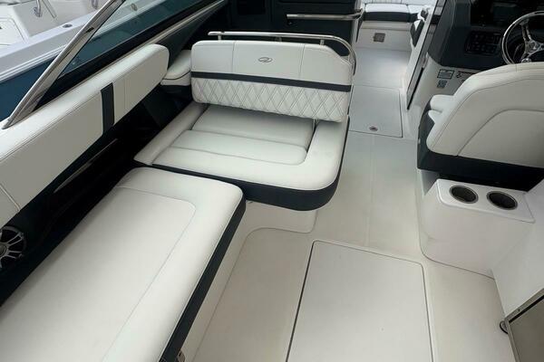 29ft Regal Yacht For Sale