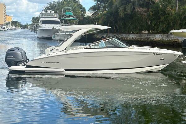 29ft Regal Yacht For Sale