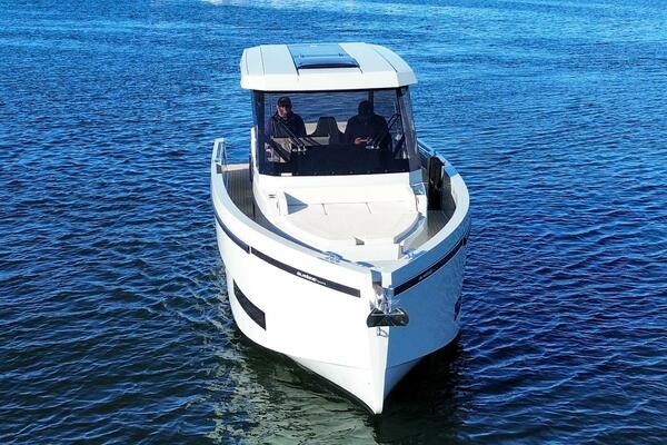 32ft De Antonio Yacht For Sale