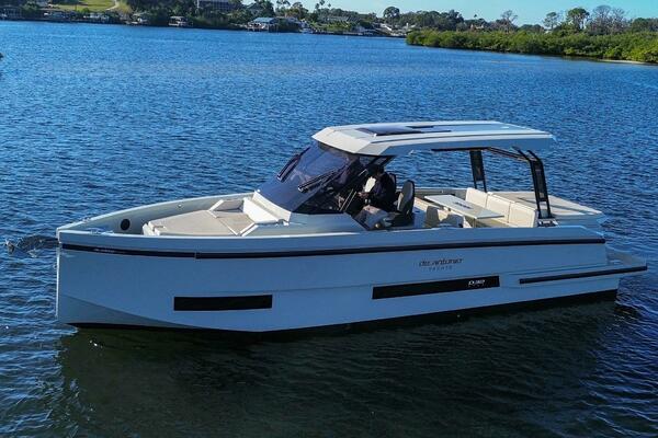 32ft De Antonio Yacht For Sale