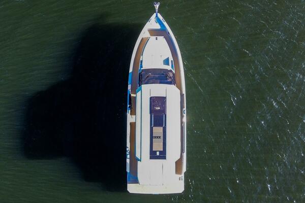 32ft De Antonio Yacht For Sale