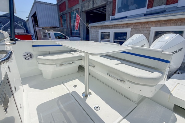 In Stock 28ft Wellcraft Yacht For Sale