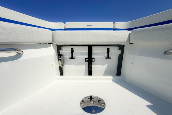 In Stock 28ft Wellcraft Yacht For Sale