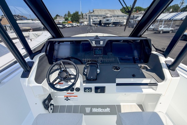 In Stock 28ft Wellcraft Yacht For Sale