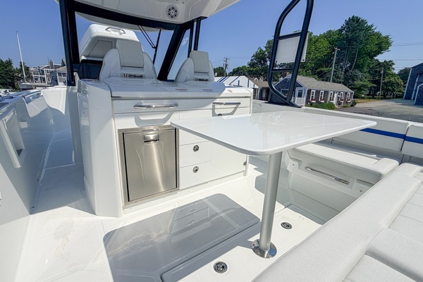 In Stock 28ft Wellcraft Yacht For Sale
