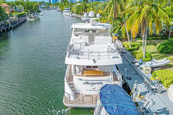 Margarita 74ft Ocean Alexander Yacht For Sale