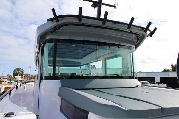 37ft Axopar Yacht For Sale