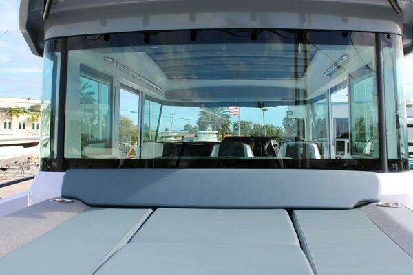 Axopar Cross Cabin Yacht For Sale