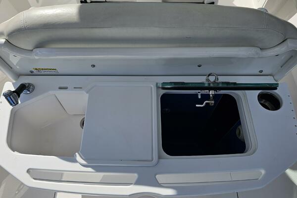 27ft Everglades Yacht For Sale