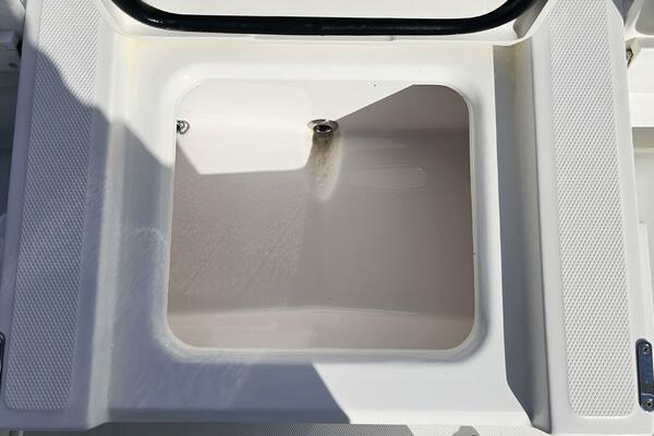 27ft Everglades Yacht For Sale