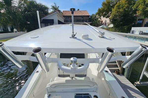 27ft Everglades Yacht For Sale